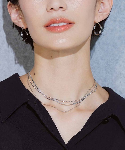 IEDIT（イディット）の「ＩＥＤＩＴ　ステンレス素材がうれしい　洗練デザインのアクセントピアス（ピアス（両耳用）・レディース・その他3/その他2/その他1・ONE SIZE）」の7枚目の写真