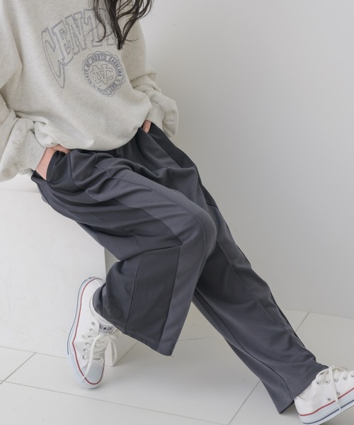 paravion（パラビオン）の「【ZOZOTOWN限定】異素材切替ライントラックパンツ（スラックス・レディース・グレイッシュベージュ/ブラウン/チャコールグレー・FREE）」の2枚目の写真