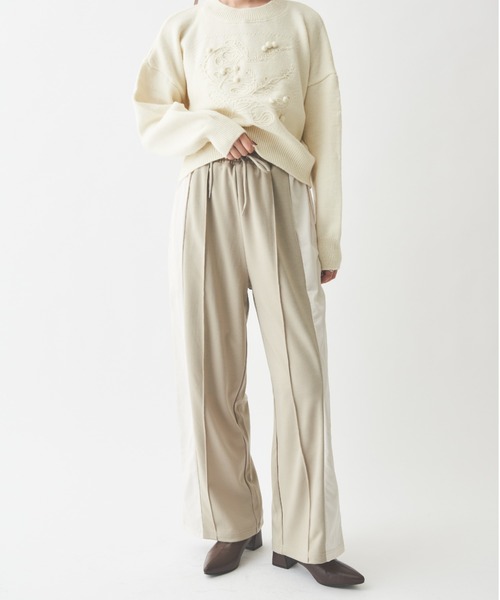 paravion（パラビオン）の「【ZOZOTOWN限定】異素材切替ライントラックパンツ（スラックス・レディース・グレイッシュベージュ/ブラウン/チャコールグレー・FREE）」の8枚目の写真