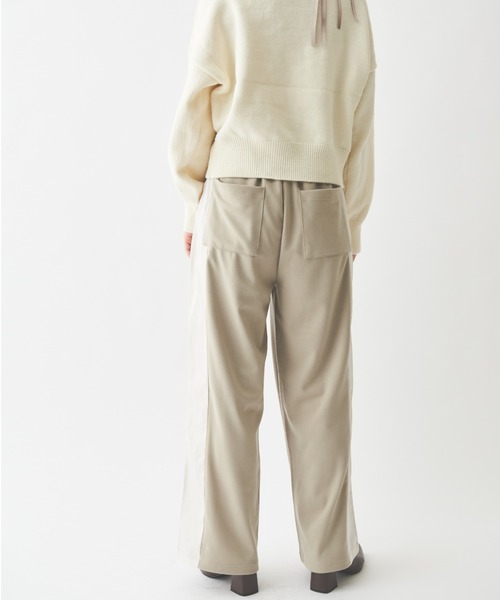 paravion（パラビオン）の「【ZOZOTOWN限定】異素材切替ライントラックパンツ（スラックス・レディース・グレイッシュベージュ/ブラウン/チャコールグレー・FREE）」の13枚目の写真
