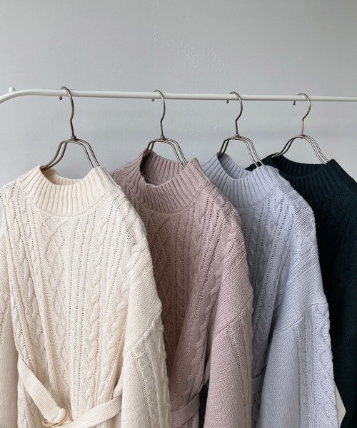 AS KNOW AS plus（アズノゥアズプラス）の「☆ベルト付き裾ボタン