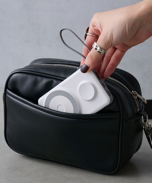 BIRTHDAY BAR（バースデイバー）の「3in1 MagSafe モバイルバッテリー 10000mAｈ（スマホグッズ・レディース・ホワイト/ブラック・フリー）」の9枚目の写真