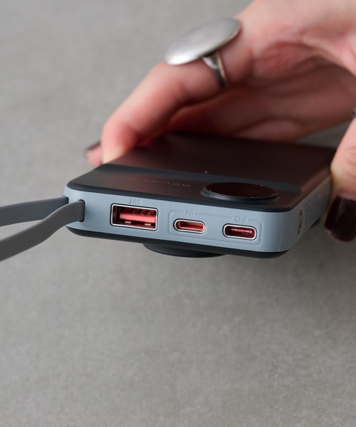 BIRTHDAY BAR（バースデイバー）の「3in1 MagSafe モバイルバッテリー 10000mAｈ（スマホグッズ・レディース・ホワイト/ブラック・フリー）」の19枚目の写真