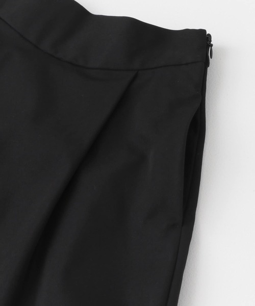 URBAN RESEARCH DOORS(アーバンリサーチドアーズ)の「『UR TECH POLIsh POLI』タックフレアロングスカート(スカート・レディース・ブラック/ブラウン系その他・MEDIUM)」の20枚目の写真