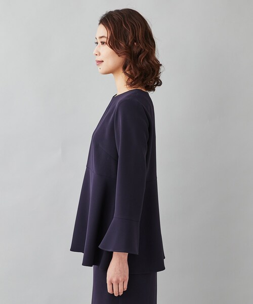 UNTITLED（アンタイトル）の「◆【セレモニー／セットアップ可能／洗える】TWC ペプラムブラウス（シャツ/ブラウス・レディース・ブラック/ネイビー/ナチュラル・01/48/02/04/03/00/50/44/46）」の6枚目の写真