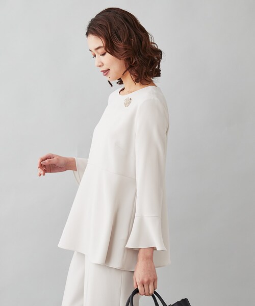 UNTITLED（アンタイトル）の「◆【セレモニー／セットアップ可能／洗える】TWC ペプラムブラウス（シャツ/ブラウス・レディース・ブラック/ネイビー/ナチュラル・01/48/02/04/03/00/50/44/46）」の22枚目の写真