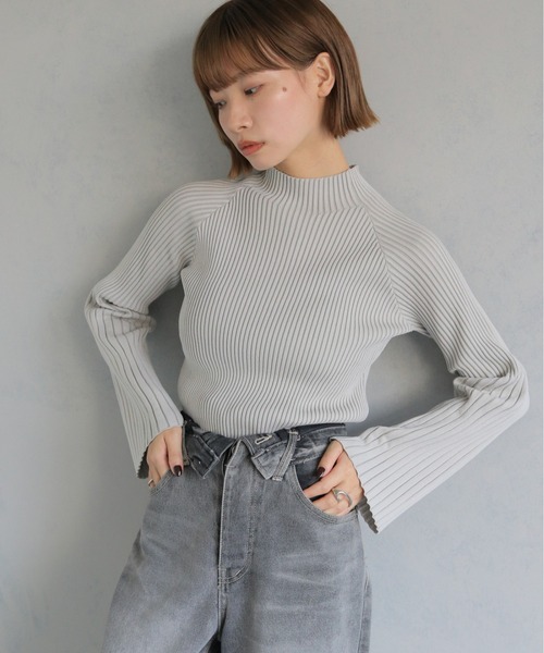 cheriella(シェリエラ)の「【cheriella】WEB限定配色二重臼リブニット WEB LIMITED CONTRAST DOUBLE RIB KNIT(ニット/セーター・レディース・チャコールグレー/ライトグレー/ブルー/グリーン・M)」の21枚目の写真