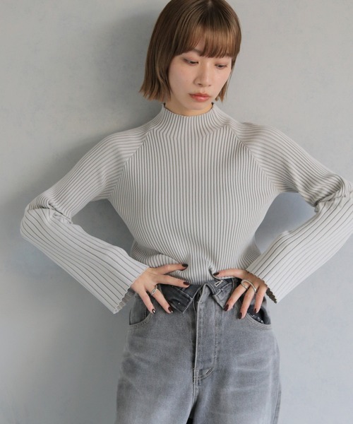 cheriella(シェリエラ)の「【cheriella】WEB限定配色二重臼リブニット WEB LIMITED CONTRAST DOUBLE RIB KNIT(ニット/セーター・レディース・チャコールグレー/ライトグレー/ブルー/グリーン・M)」の12枚目の写真
