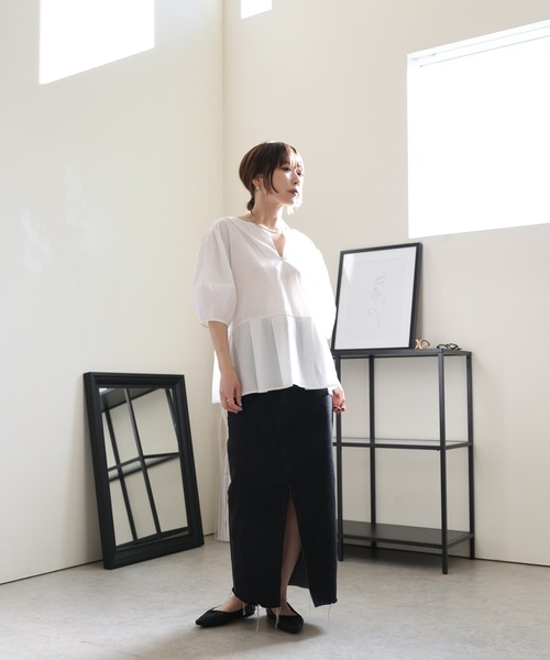 ULEULA(ウルア)の「前後2WAYランタンスリーブブラウス/深Vネックボリュームスリーブブラウス(シャツ/ブラウス・レディース・アイボリー/ブラック/グレイッシュベージュ/チャコールグレー・FREE)」の12枚目の写真