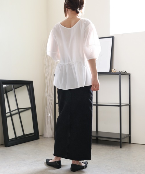 ULEULA(ウルア)の「前後2WAYランタンスリーブブラウス/深Vネックボリュームスリーブブラウス(シャツ/ブラウス・レディース・アイボリー/ブラック/グレイッシュベージュ/チャコールグレー・FREE)」の17枚目の写真