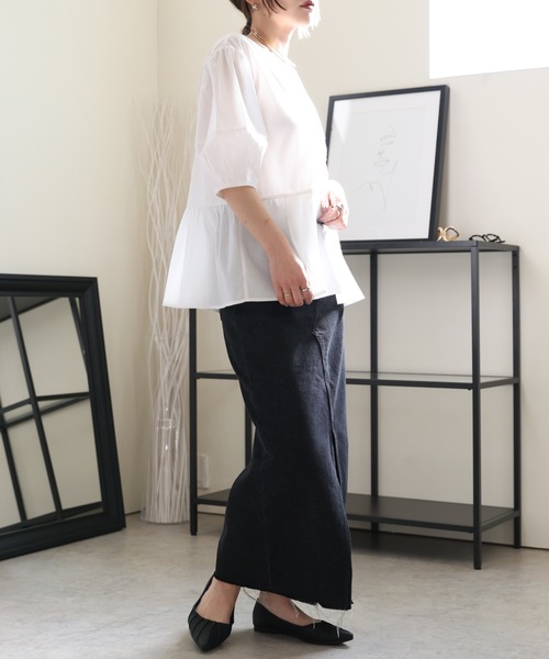 ULEULA(ウルア)の「前後2WAYランタンスリーブブラウス/深Vネックボリュームスリーブブラウス(シャツ/ブラウス・レディース・アイボリー/ブラック/グレイッシュベージュ/チャコールグレー・FREE)」の15枚目の写真