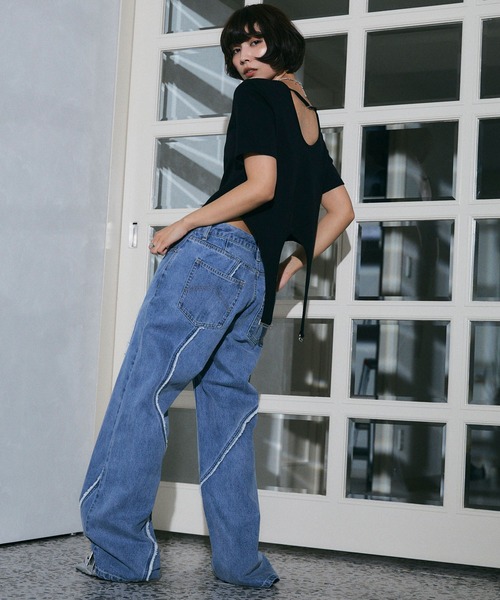 ELLEgirl（エルガール）の「デザイン切り替えデニムワイドパンツ【ELLEgirl/エル ガール】（デニムパンツ・レディース・ブルー/ブラック・S/M）」の4枚目の写真