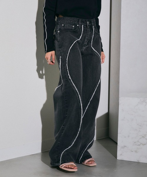 ELLEgirl（エルガール）の「デザイン切り替えデニムワイドパンツ【ELLEgirl/エル ガール】（デニムパンツ・レディース・ブルー/ブラック・S/M）」の18枚目の写真