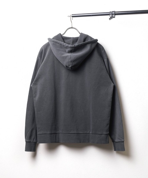 B.I.D.（ビーアイディー）の「《ピグメント加工 裏毛スウェットZIPパーカー（パーカー・メンズ・ブラック/ブルー/サンドベージュ・MEDIUM/LARGE）」の5枚目の写真