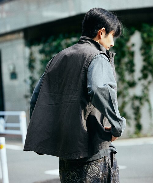Snow Peak（スノーピーク）の「SNOW PEAK × JOURNAL STANDARD / 別注 Pigment Dyed UCCP Vest（その他アウター・メンズ・ブラック系その他/ベージュ系その他/ダークブルー・MEDIUM/LARGE）」の17枚目の写真