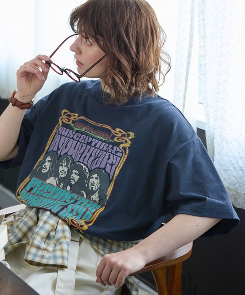 MONO-MART LADY'S(モノマートレディース)の「ヒッピーグラフィックデザイン半袖アソートロックTシャツ(Tシャツ/カットソー・レディース・スミクロ/ブラック系1/アイボリー系1/ブラウン/ブラウン系1/アイボリー/ネイビー・FREE)」の7枚目の写真