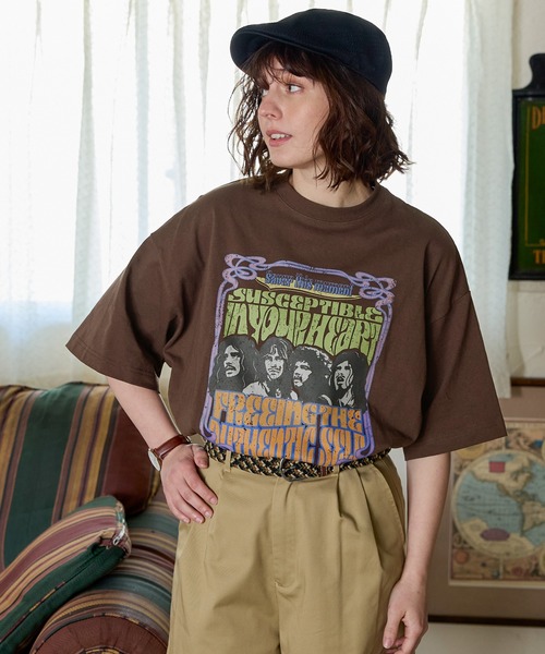 MONO-MART LADY'S(モノマートレディース)の「ヒッピーグラフィックデザイン半袖アソートロックTシャツ(Tシャツ/カットソー・レディース・スミクロ/ブラック系1/アイボリー系1/ブラウン/ブラウン系1/アイボリー/ネイビー・FREE)」の2枚目の写真