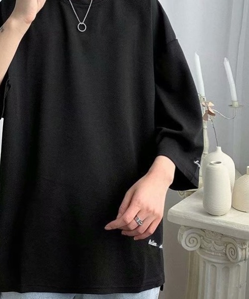 CREARE -LINO-(クレアーレリノ)の「<ユニセックス>刺繍入りカットソー/トップス/Tシャツ(Tシャツ/カットソー・メンズ・ホワイト/ブラック・FREE)」の3枚目の写真