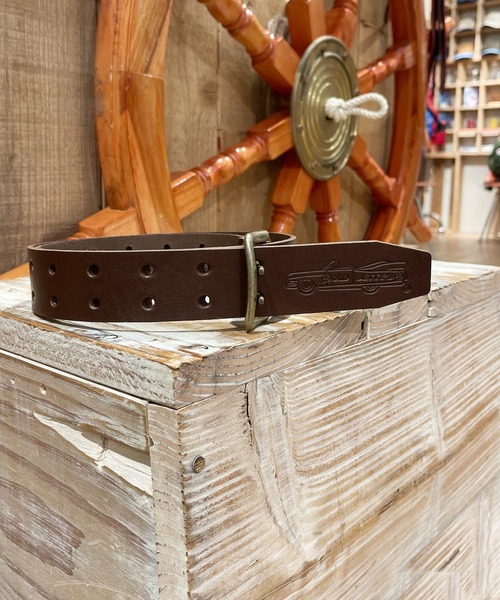 OLD BETTY'S(オールドベティーズ)の「【日本製】オールドベティーズ【OLD BETTY'S】 CADILLAC Leather Belt(ベルト・レディース・ブラック/ブラウン/キャメル・FREE)」の2枚目の写真