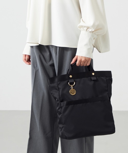 LA BAGAGERIE(ラバガジェリー)の「チャーム付き ナイロンリュック(バックパック/リュック・レディース・ブラック/グレー/ネイビー/ベージュ/ダークグレー・FREE)」の14枚目の写真