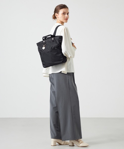 新品　ラバガジェリー チャーム付き ナイロンスクエアリュック　黒 ラ バガジェリー LA BAGAGERIE チャーム付き ナイロンスクエア