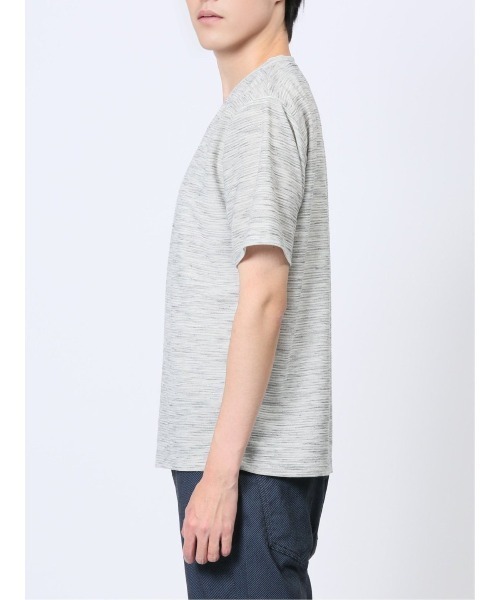 m.f.editorial（エムエフエディトリアル）の「スペースダイリップル Vネック半袖Tシャツ（Tシャツ/カットソー・メンズ・ライトグレー・X-LARGE/MEDIUM/LARGE）」の4枚目の写真