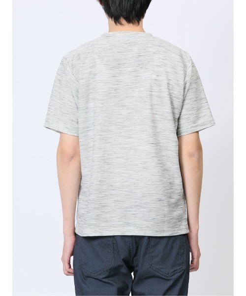 m.f.editorial（エムエフエディトリアル）の「スペースダイリップル Vネック半袖Tシャツ（Tシャツ/カットソー・メンズ・ライトグレー・X-LARGE/MEDIUM/LARGE）」の5枚目の写真