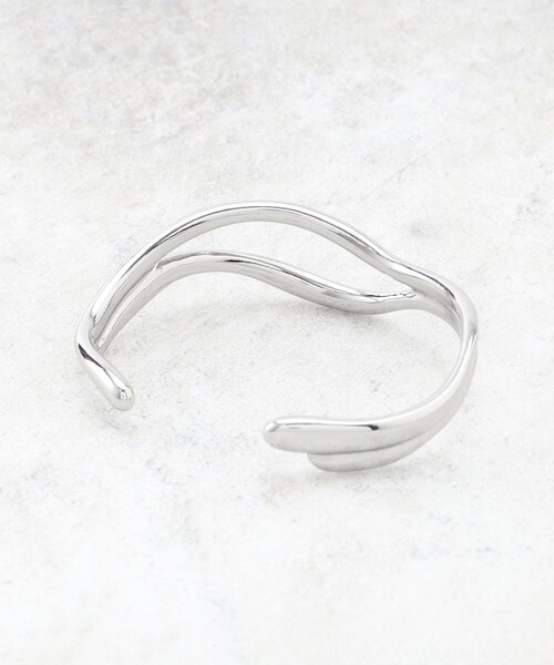 grove（グローブ）の「◆ボリュームダブルラインメタルバングル（ブレスレット・レディース・ゴールド/ピンクゴールド/シルバー・00）」の5枚目の写真