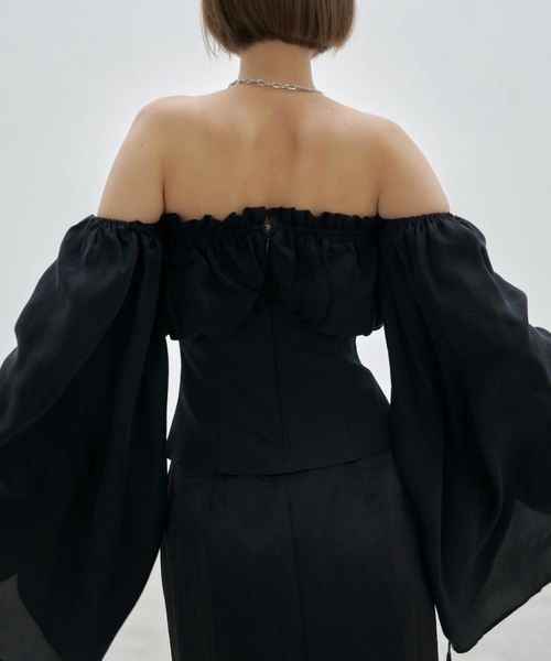 JOSE MOON（ジョゼムーン）の「CUPLA OFF SHOULDER/キュプラオフショルダー（シャツ/ブラウス・レディース・ホワイト/ブラック・FREE）」の8枚目の写真