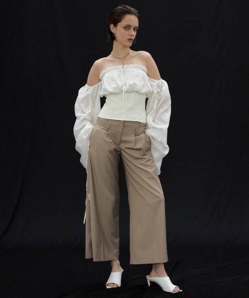 JOSE MOON（ジョゼムーン）の「CUPLA OFF SHOULDER/キュプラオフショルダー（シャツ/ブラウス・レディース・ホワイト/ブラック・FREE）」の12枚目の写真