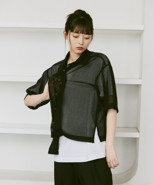 flaner（フラネ）の「Loose open collar mesh shirt / ルーズオープンカラーメッシュシャツ（シャツ/ブラウス・レディース・アイボリー/ブラック・MEDIUM/LARGE）」の5枚目の写真