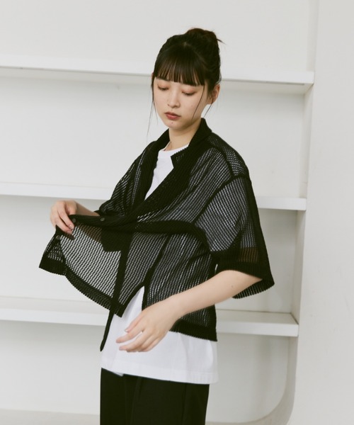 flaner（フラネ）の「Loose open collar mesh shirt / ルーズオープンカラーメッシュシャツ（シャツ/ブラウス・レディース・アイボリー/ブラック・MEDIUM/LARGE）」の6枚目の写真