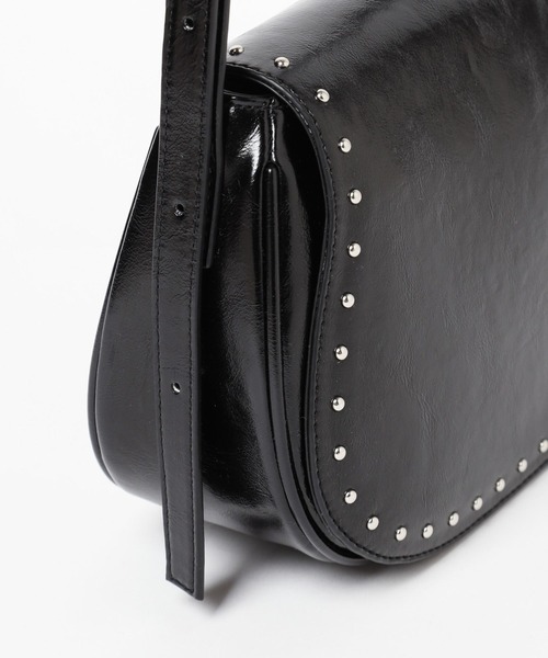 LOWRYS FARM（ローリーズファーム）の「スタッズフラップショルダー 132705（ショルダーバッグ・レディース・ブラック/ブラウン・FREE）」の15枚目の写真