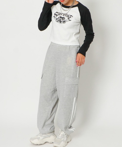 GORGE(ゴージ)の「サバイヴラグランロンT(Tシャツ/カットソー・レディース・オフホワイト/ブラック・F)」の4枚目の写真