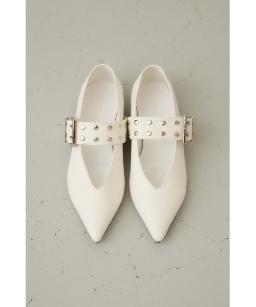 crie conforto（クリーコンフォルト）の「スタッズバレエシューズ（パンプス・レディース・オフホワイト/ブラック・SMALL/MEDIUM/LARGE/LL）」の8枚目の写真