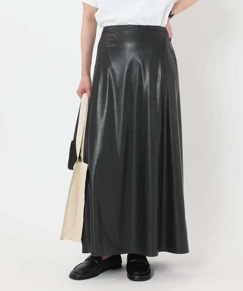 AP STUDIO（エーピーストゥディオ）の「フェイクレザースカート（スカート・レディース・ブラック・34/36/38/40）」の22枚目の写真