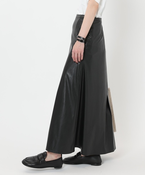 AP STUDIO（エーピーストゥディオ）の「フェイクレザースカート（スカート・レディース・ブラック・34/36/38/40）」の21枚目の写真