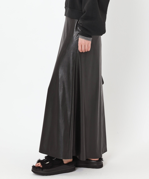 AP STUDIO（エーピーストゥディオ）の「フェイクレザースカート