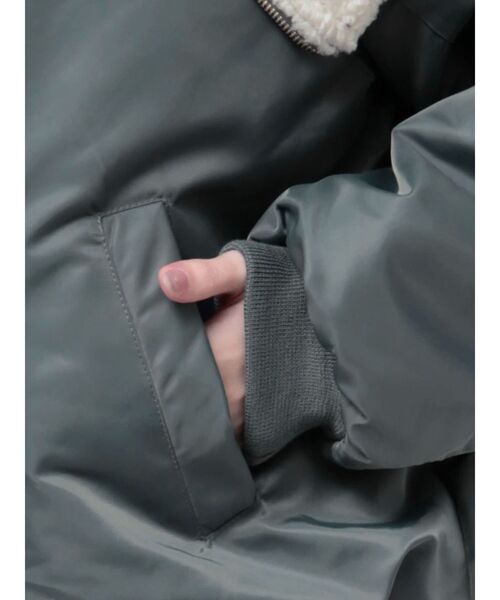 LAGUNAMOON（ラグナムーン）の「ビッグカラーショートMA-1（MA-1・レディース・カーキ/ブラック/アイボリー・FREE）」の5枚目の写真