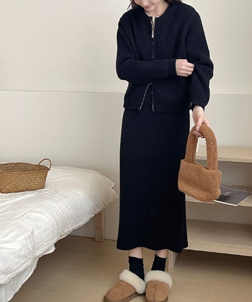 archivio ボーダートップス＆スカートセットアップ⭐︎ ABITOKYO（アビトーキョー）の「ジップアップニットカーディガン