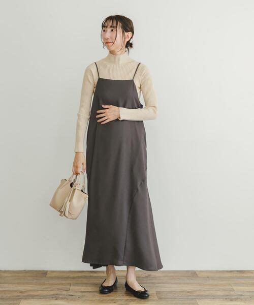 ITEMS URBANRESEARCH（アイテムズ アーバンリサーチ）の「モチモチハイネックリブニット（ニット/セーター・レディース・ブルー/チャコールグレー/ブラック/アイボリー/レッド/ピンク・FREE）」の10枚目の写真