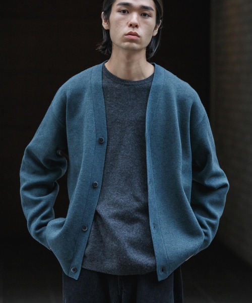 URBAN RESEARCH（アーバンリサーチ）の「『洗濯可』ウォッシャブルミラノリブカーディガン（カーディガン/ボレロ・メンズ・グリーン/ベージュ/ネイビー・MEDIUM/LARGE/X-LARGE）」の2枚目の写真