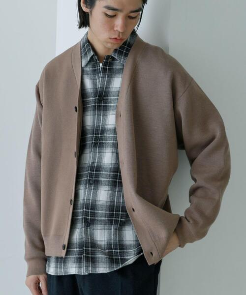 URBAN RESEARCH（アーバンリサーチ）の「『洗濯可』ウォッシャブルミラノリブカーディガン（カーディガン/ボレロ・メンズ・グリーン/ベージュ/ネイビー・MEDIUM/LARGE/X-LARGE）」の10枚目の写真