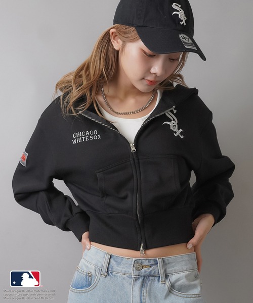 MLB（メジャーリーグベースボール）の「【MLB/メジャーリーグベースボール】ショートジップパーカー ジップアップパーカー（パーカー・レディース・オートミール/ネイビー/オフホワイト/杢グレー/ブラック・ONESIZE）」の8枚目の写真