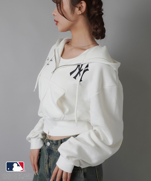 MLB（メジャーリーグベースボール）の「【MLB/メジャーリーグベースボール】ショートジップパーカー ジップアップパーカー（パーカー・レディース・オートミール/ネイビー/オフホワイト/杢グレー/ブラック・ONESIZE）」の15枚目の写真