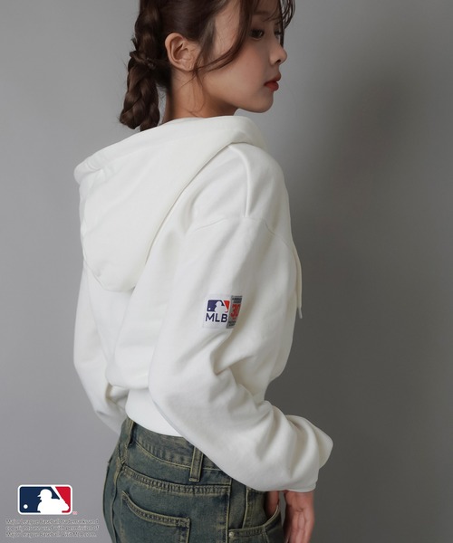 MLB（メジャーリーグベースボール）の「【MLB/メジャーリーグベースボール】ショートジップパーカー ジップアップパーカー（パーカー・レディース・オートミール/ネイビー/オフホワイト/杢グレー/ブラック・ONESIZE）」の16枚目の写真