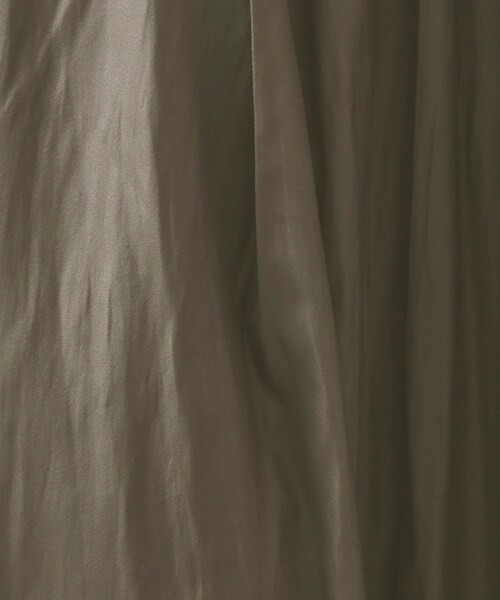 OPAQUE.CLIP(オペークドットクリップ)の「◆レザーライク イージーギャザースカート【洗濯機洗い可】(スカート・レディース・ダークオリーブ/ブラック・36/38)」の6枚目の写真