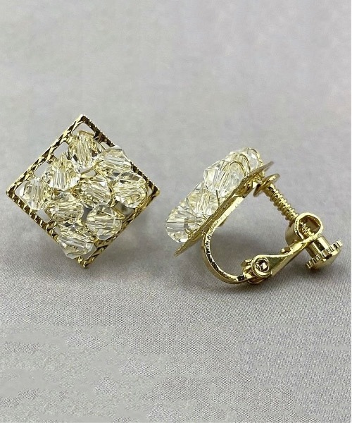 nicott(ニコット)の「NC:Crystal peccle Earring クリスタルペブルイヤリング(イヤリング・レディース・B/A/C/D・FREE)」の2枚目の写真