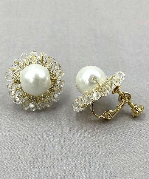 nicott(ニコット)の「NC:Crystal peccle Earring クリスタルペブルイヤリング(イヤリング・レディース・B/A/C/D・FREE)」の1枚目の写真