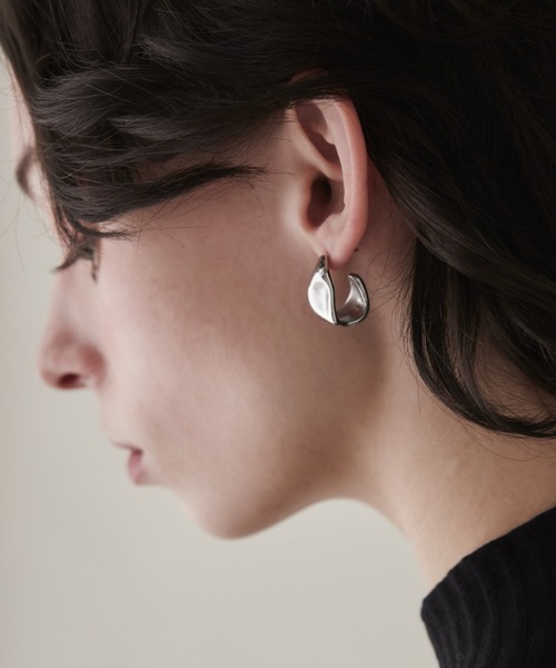 ciite' surgical stainless(シーテサージカルステンレス)の「【 金属アレルギー対応 】ニュアンスピアス サージカルステンレス (両耳用)(ピアス(両耳用)・レディース・ゴールド/シルバー・FREE)」の10枚目の写真